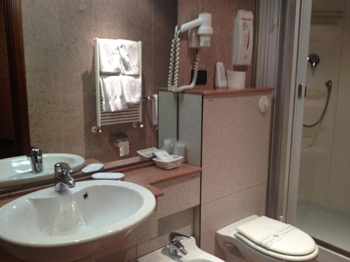 Hotel Montegrande Vidiciatico Eksteriør bilde